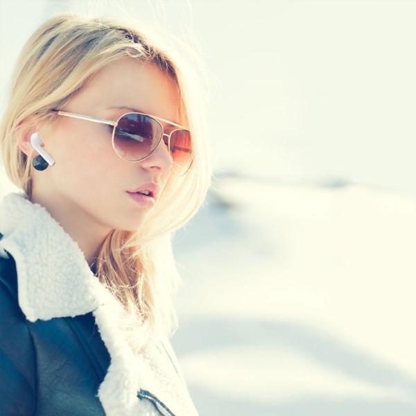 Bluetooth-slušalka-earbud-enojna (9)